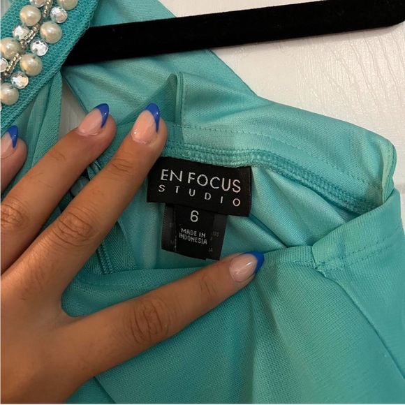 Floor length aqua evening dress - Picture 4 of 4